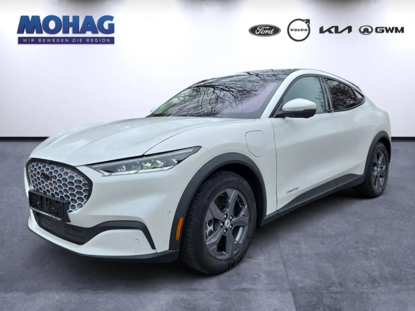 Ford Mustang Mach-E 75,7kWh Panorama Navi Digitales Cockpit Memory Sit Weiß - 1