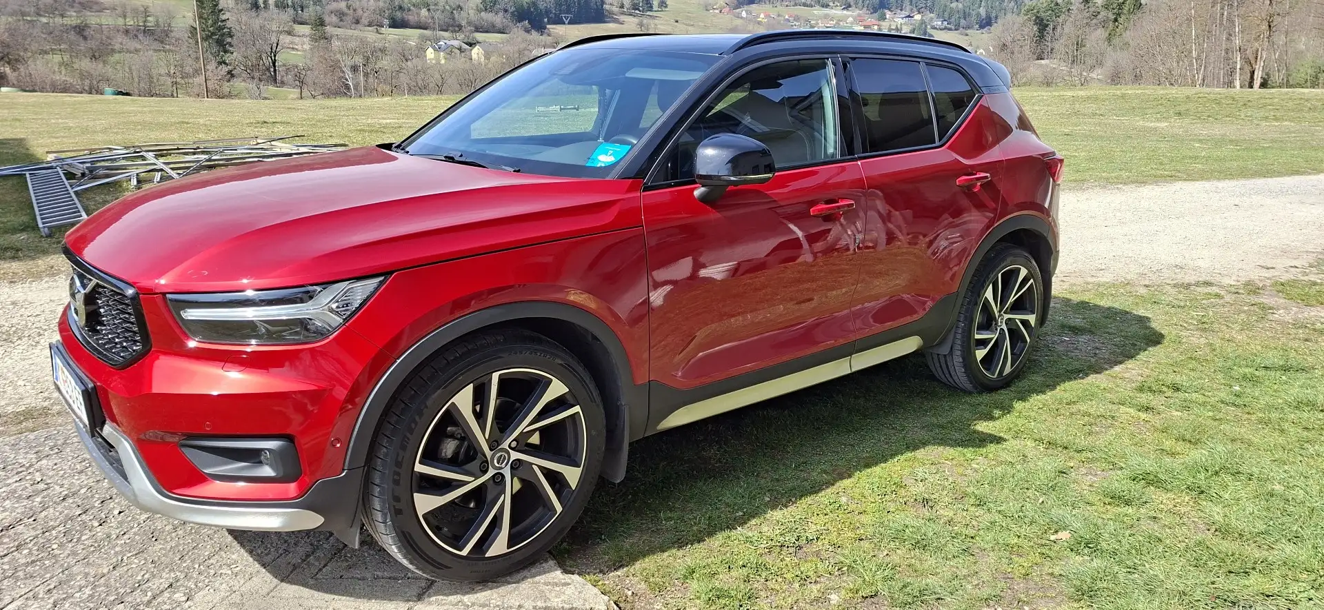 Volvo XC40 D4 R-Design AWD Geartronic - 1