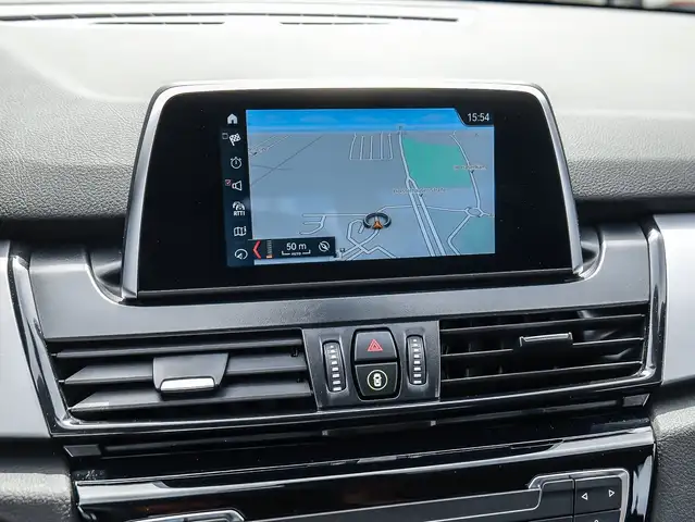 BMW 2 Series view 12