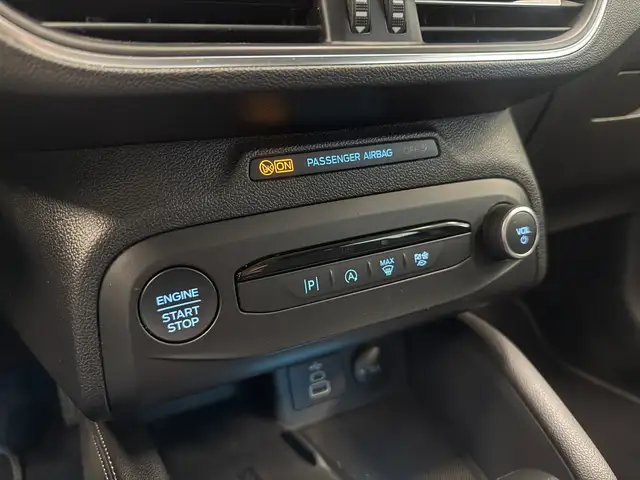 Ford Focus view 11