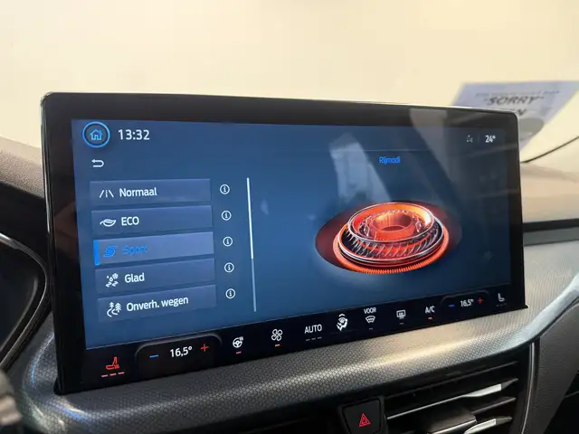 Ford Focus view 15