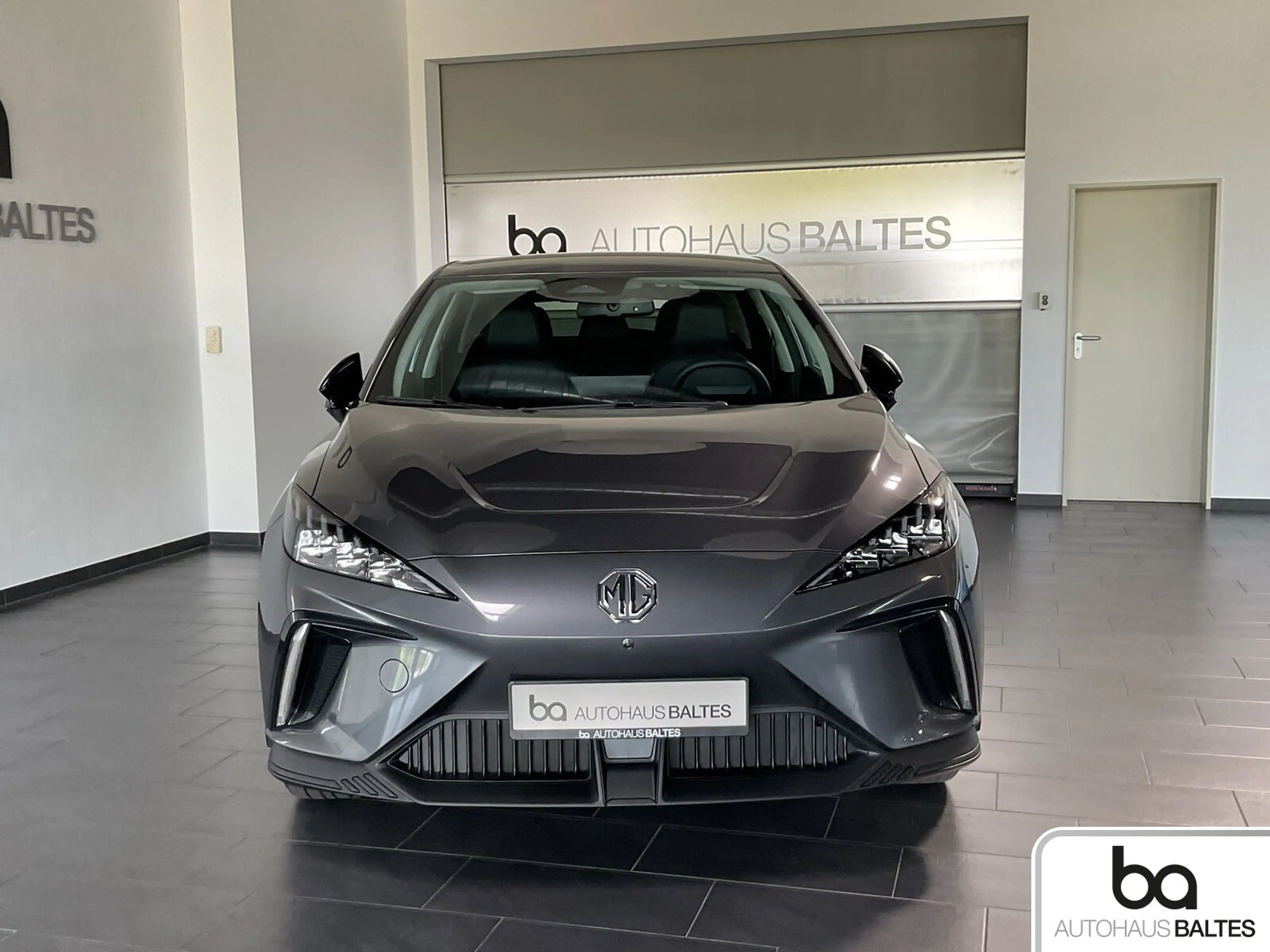 MG MG4 Luxury 64KWh LED/ACC/360*/Apple/Wärmepumpe/AAC — photo 2