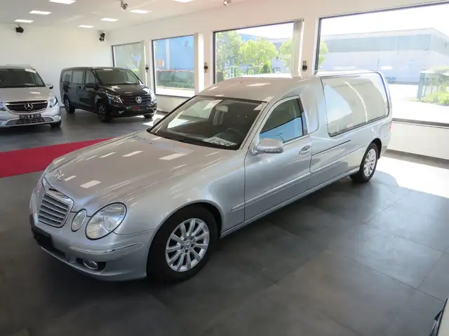 Mercedes-Benz E 220 CDI Bestattungswagen / Leichenwagen