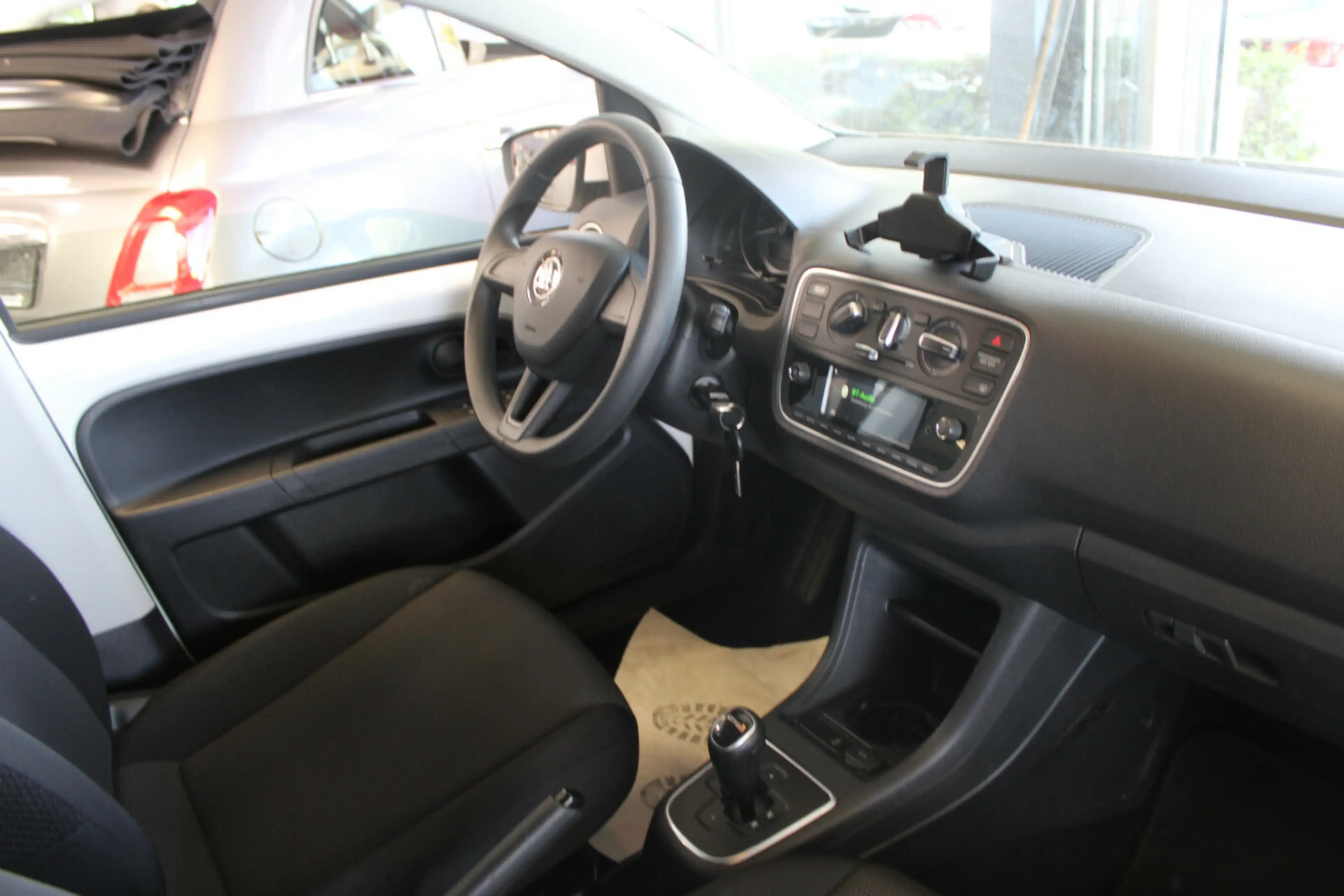 Skoda Citigo 1.0 Aut. 5-Türig - Klima - — photo 7