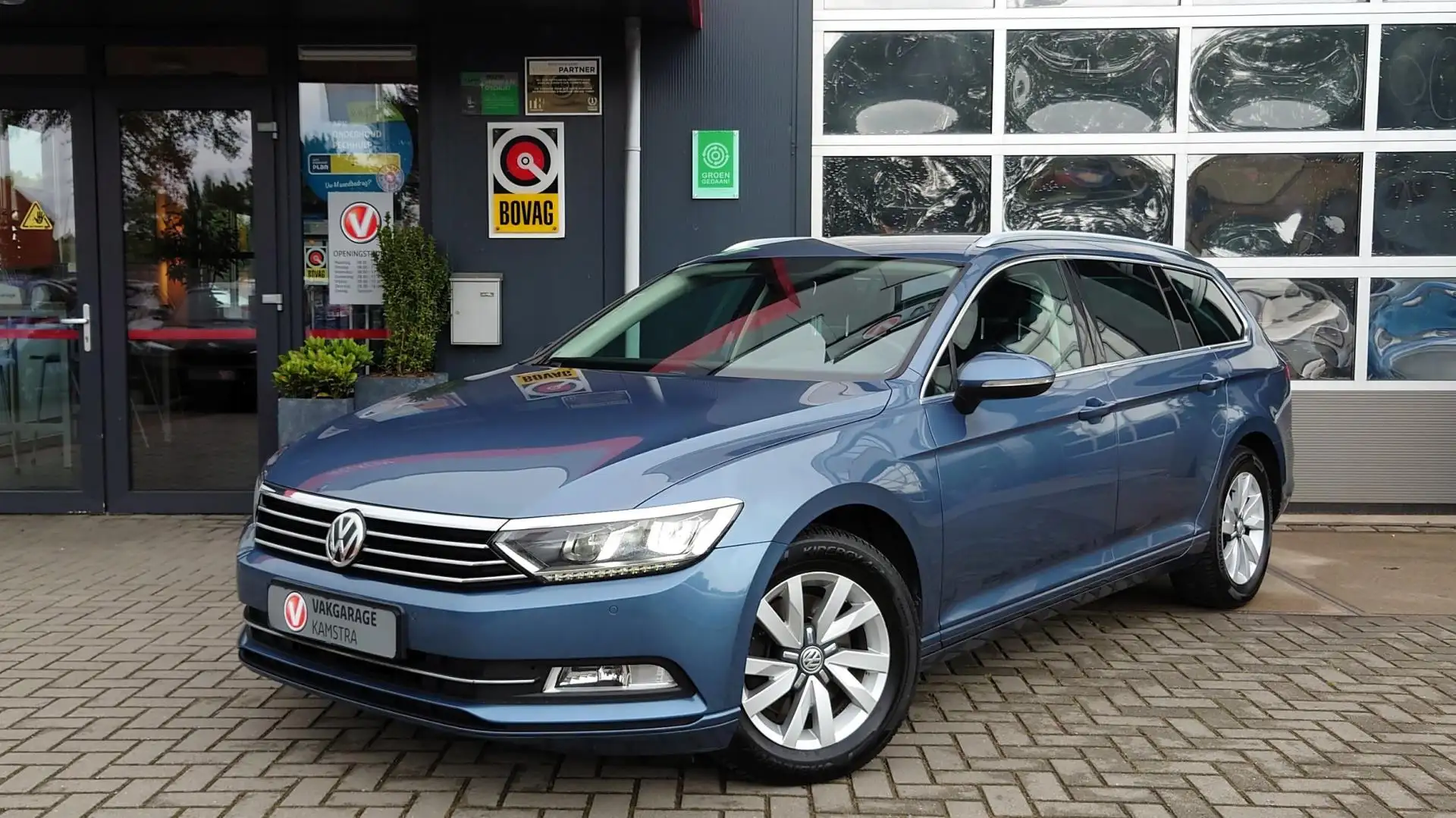 Volkswagen Passat Variant 1.6 TDI NAP Navi/DAB+/Cruise/PDC Bleu - 2