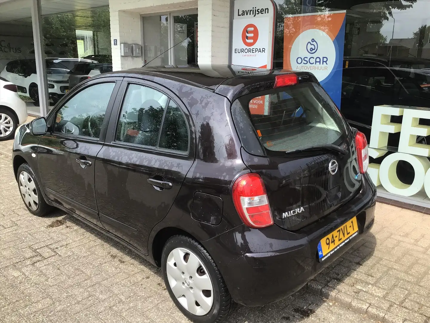 Nissan Micra 1.2 80pk Acenta Zwart - 2