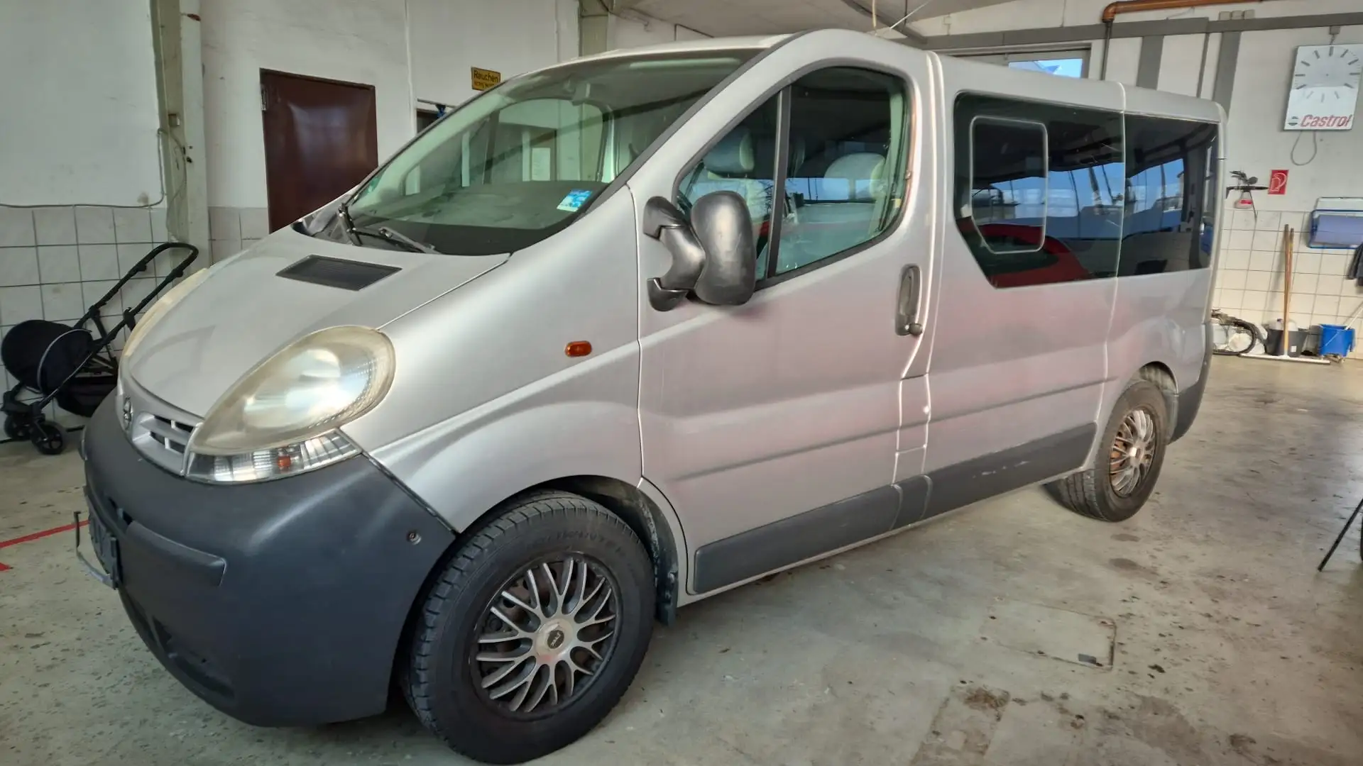 Nissan Primastar dCi 100 2,7t L1H1 Šedá - 2