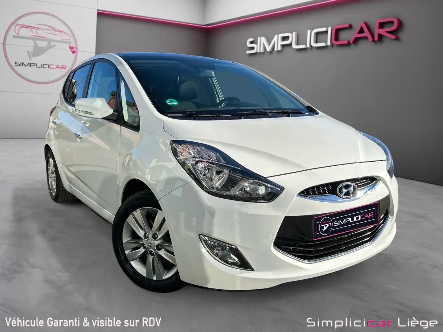 Hyundai iX20 iX20 1.6i Go! Blanc - 1