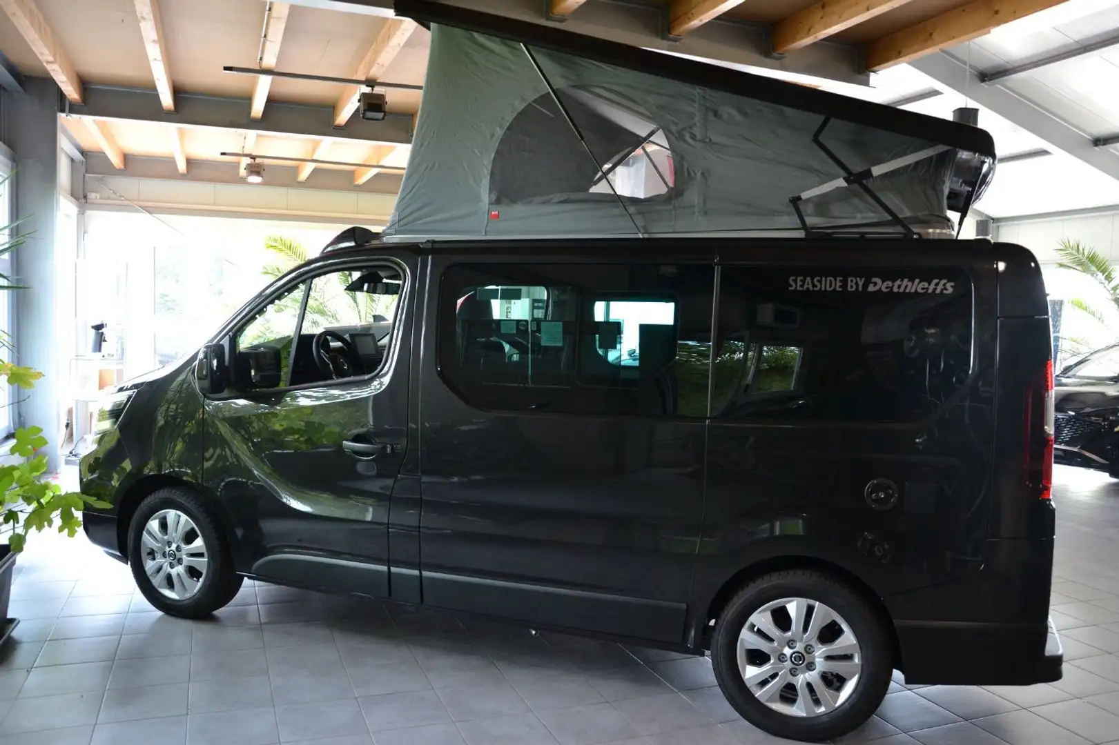 Nissan Primastar Seaside L1H1 Seaside by Dethleffs Schwarz - 1