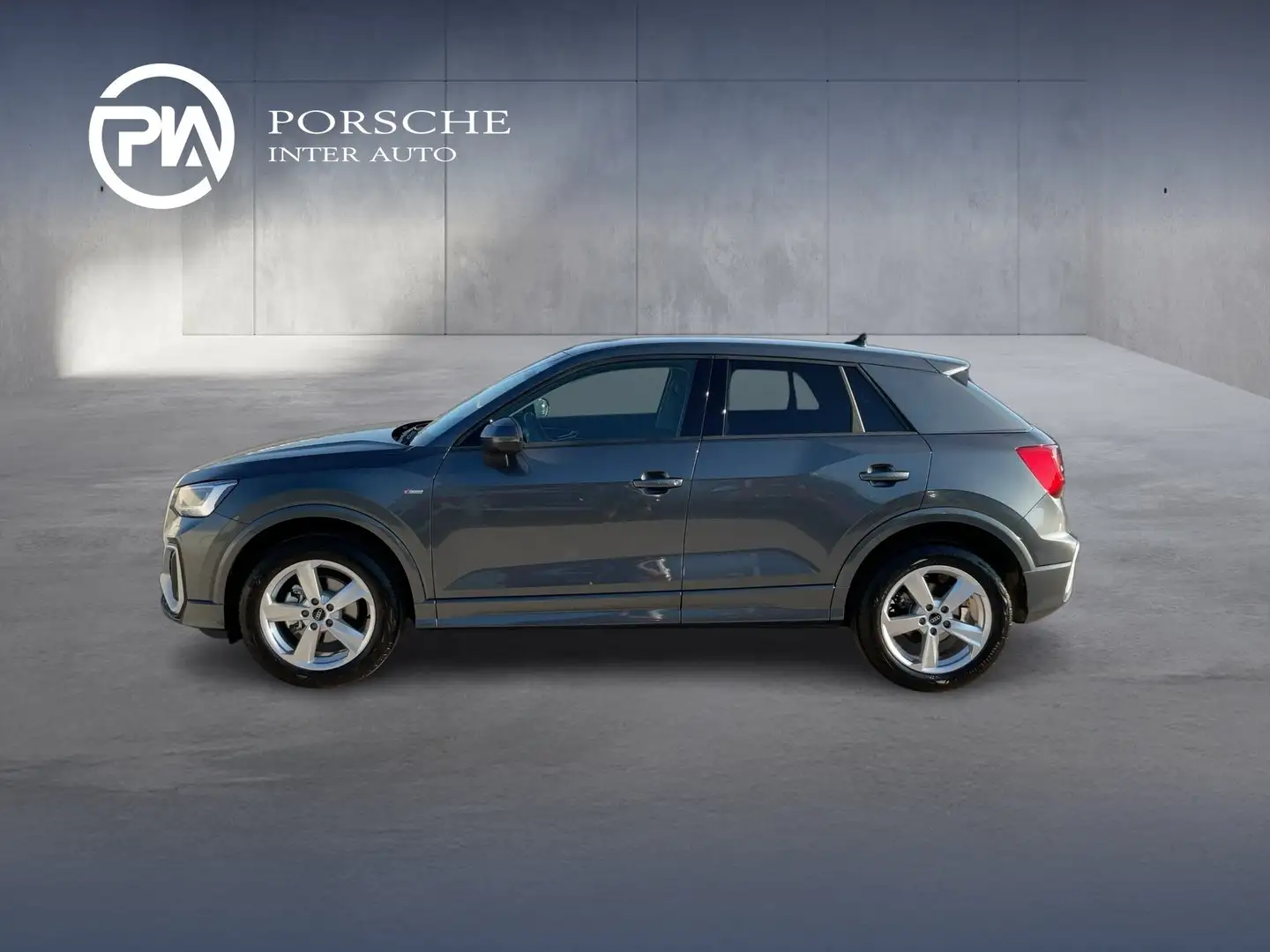 Audi Q2 30 TFSI S line Grau - 2