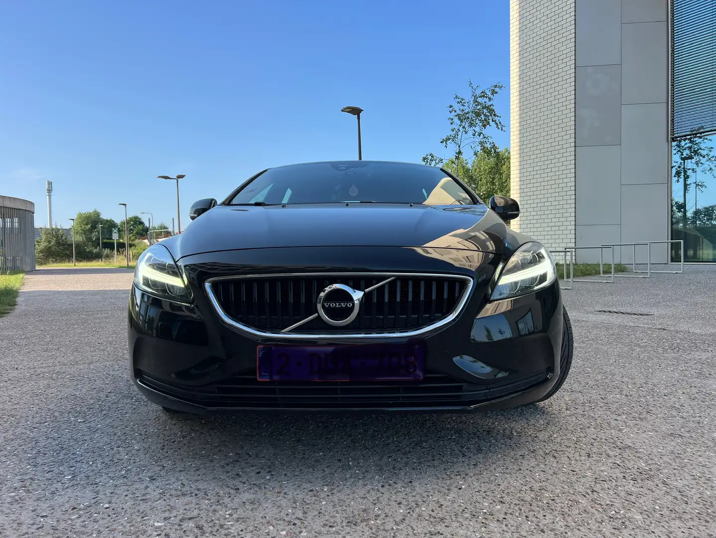 Volvo V40 D2 Geartronic Momentum - 1