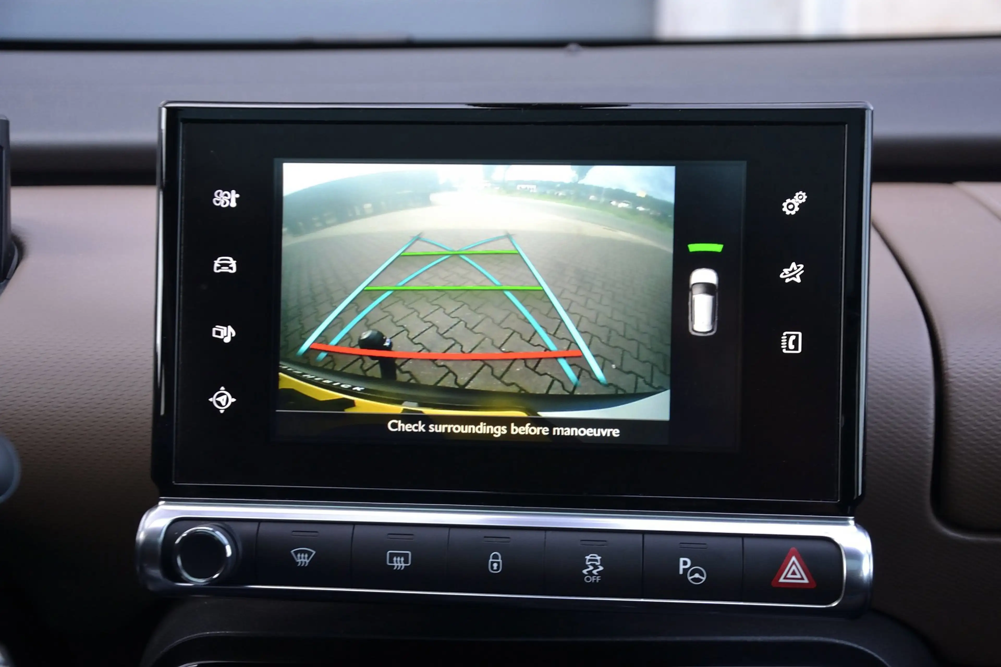 Citroen C4 Cactus 1.2 e-VTi Shine Automaat | Panoramadak | Trekhaak — photo 10