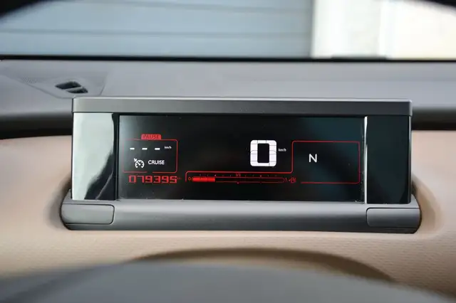 Citroen C4 Cactus view 16