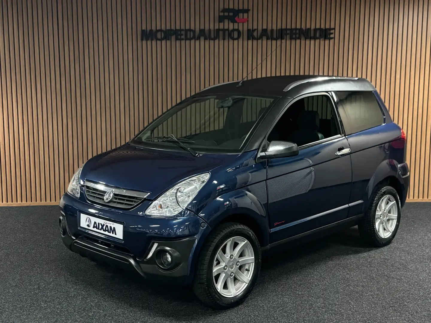 Aixam Crossover sport mit XXL Kofferraum Kubota Motor Mit Lieferun Синій - 1