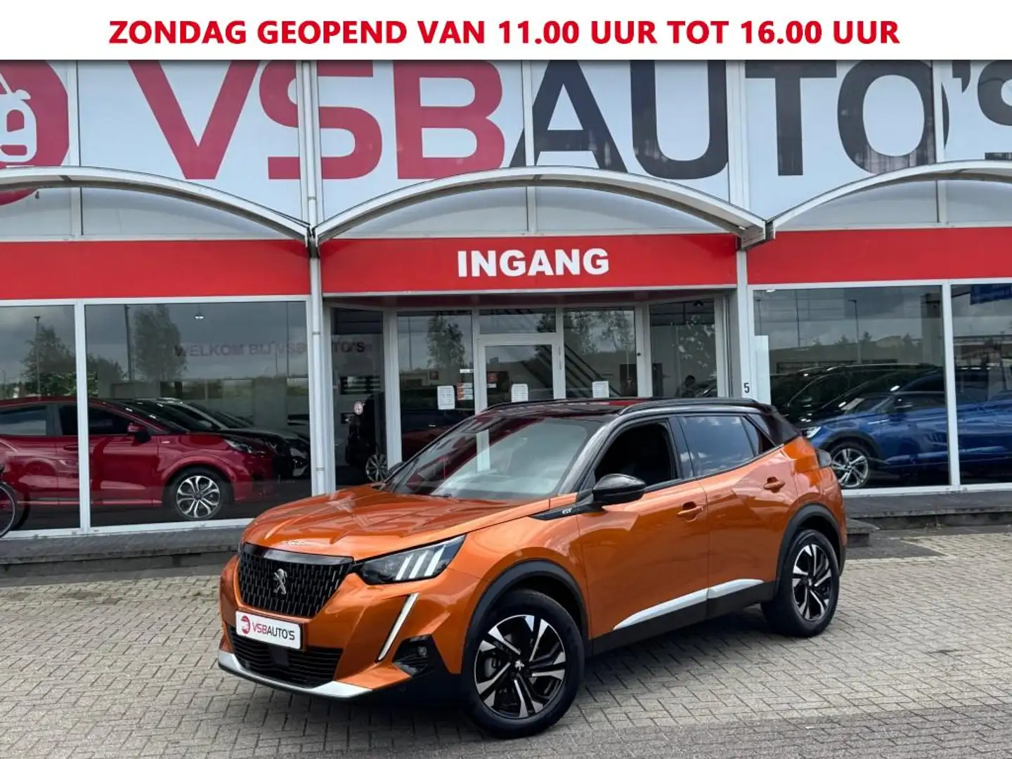 Peugeot 2008 1.2 PURETECH AUT. GT NAVI CARPLAY CAMERA AIRCO TRE Oranje - 1