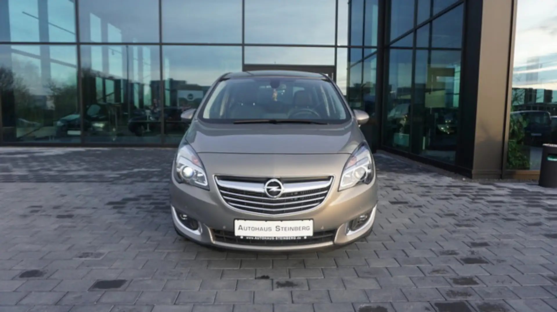 Opel Meriva B AUTOMATIK+KAMERA+SHZ+TEMPOMAT Innovation Grau - 1