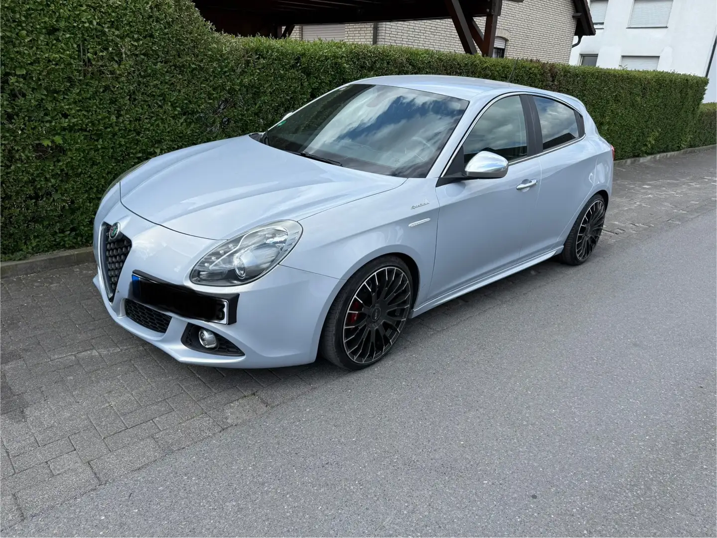 Alfa Romeo Giulietta Turismo ,TÜV Zahnriemen Inspektion Neu Blau - 1