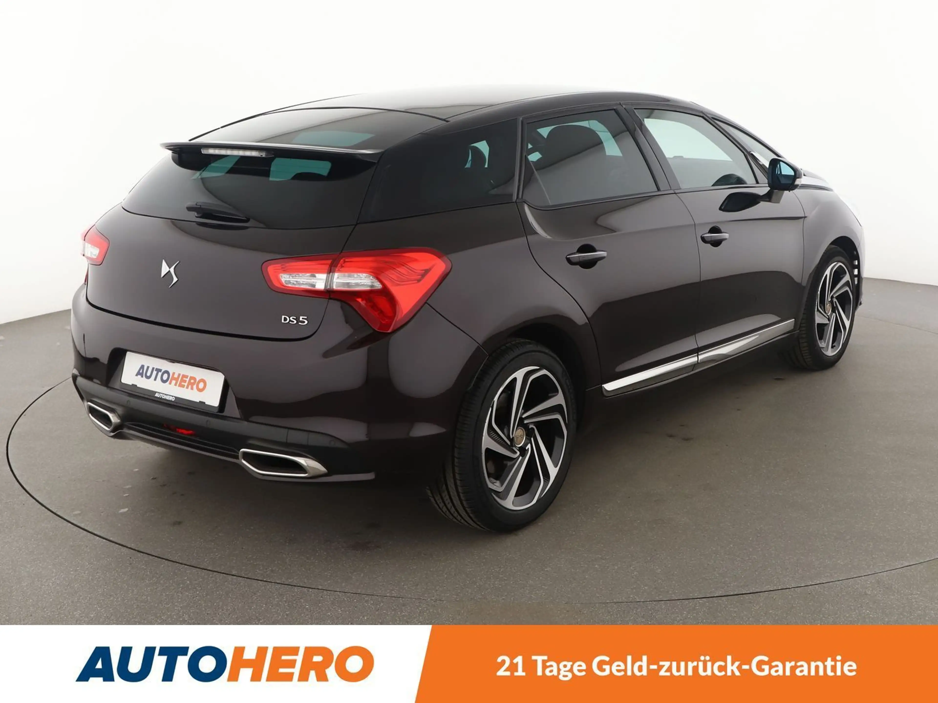 Citroen DS5 2.0 Blue-HDi Aut.*NAVI*PDC*SHZ*ALU*TEMPO* — photo 6