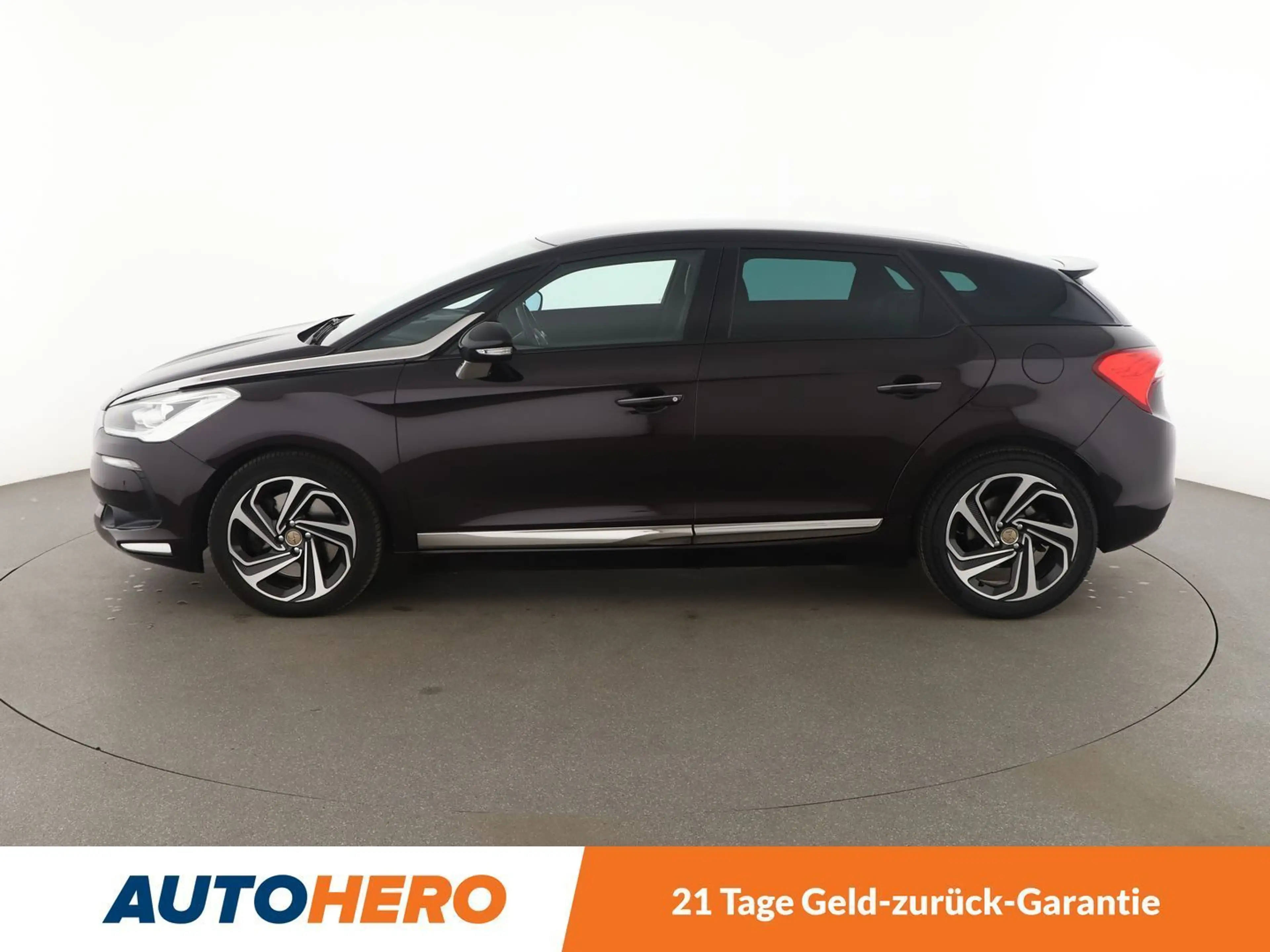Citroen DS5 2.0 Blue-HDi Aut.*NAVI*PDC*SHZ*ALU*TEMPO* — photo 3