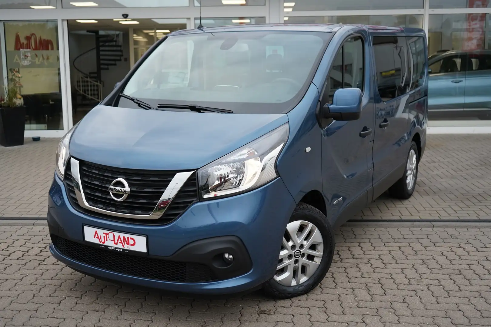 Nissan NV300 2.0 dCi L1H1 2,7t Navi Kamera 8-Sitzer AHK Blau - 2