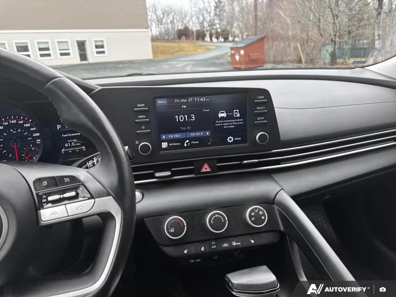 Hyundai ELANTRA снимка Hyundai ELANTRA