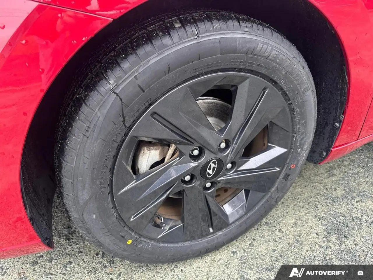 Hyundai ELANTRA снимка Hyundai ELANTRA