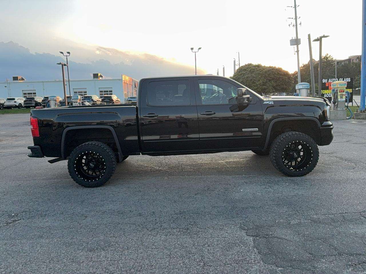 2017 GMC Sierra 1500 SLE Elevation 4WD Z71 Crew Cab 5.3L8cyl 5'9Box — снимка 1