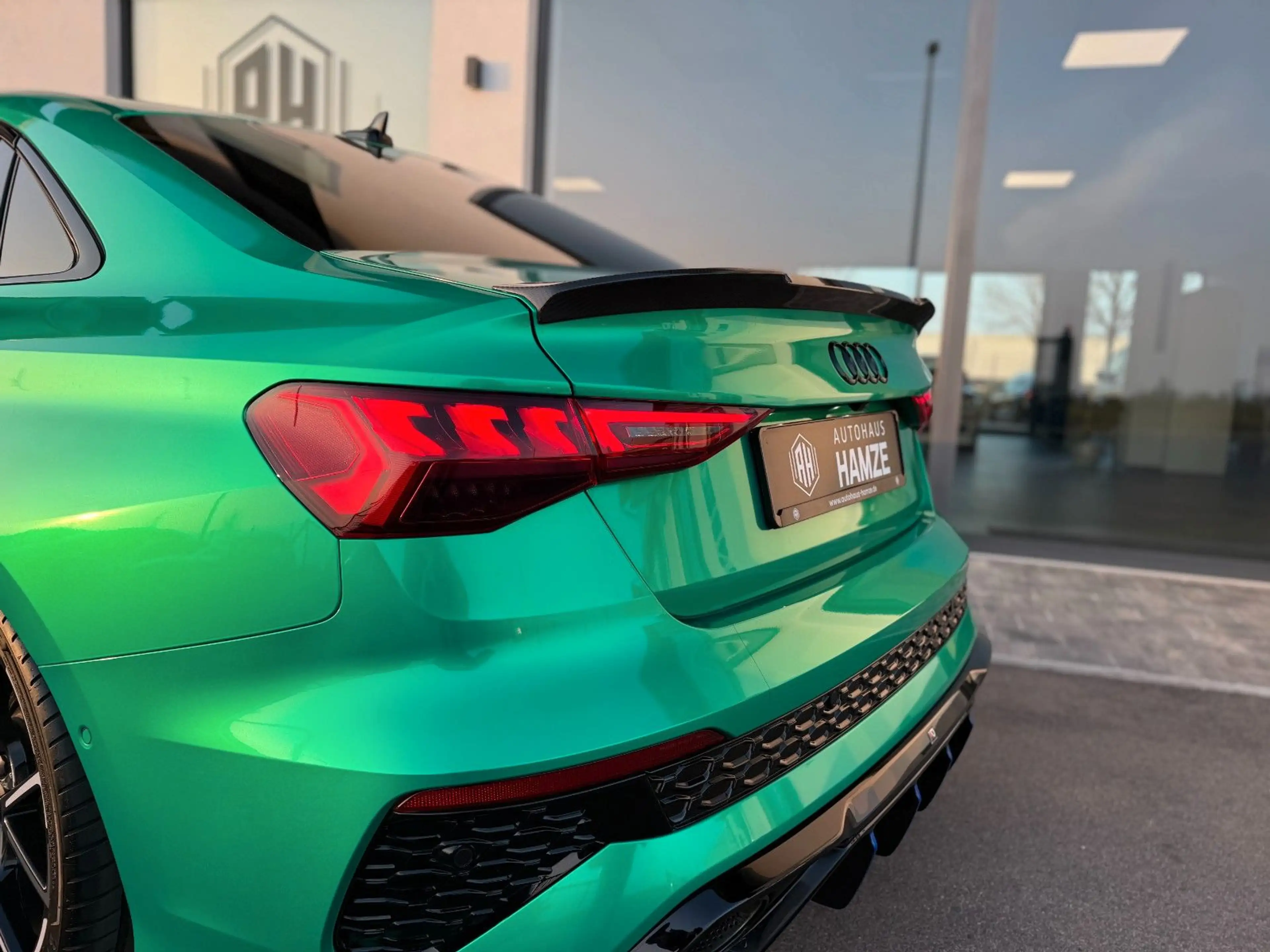 Audi RS3 Lim. 2.5 TFSI quattro|Bang & Olufsen|Matrix — photo 32