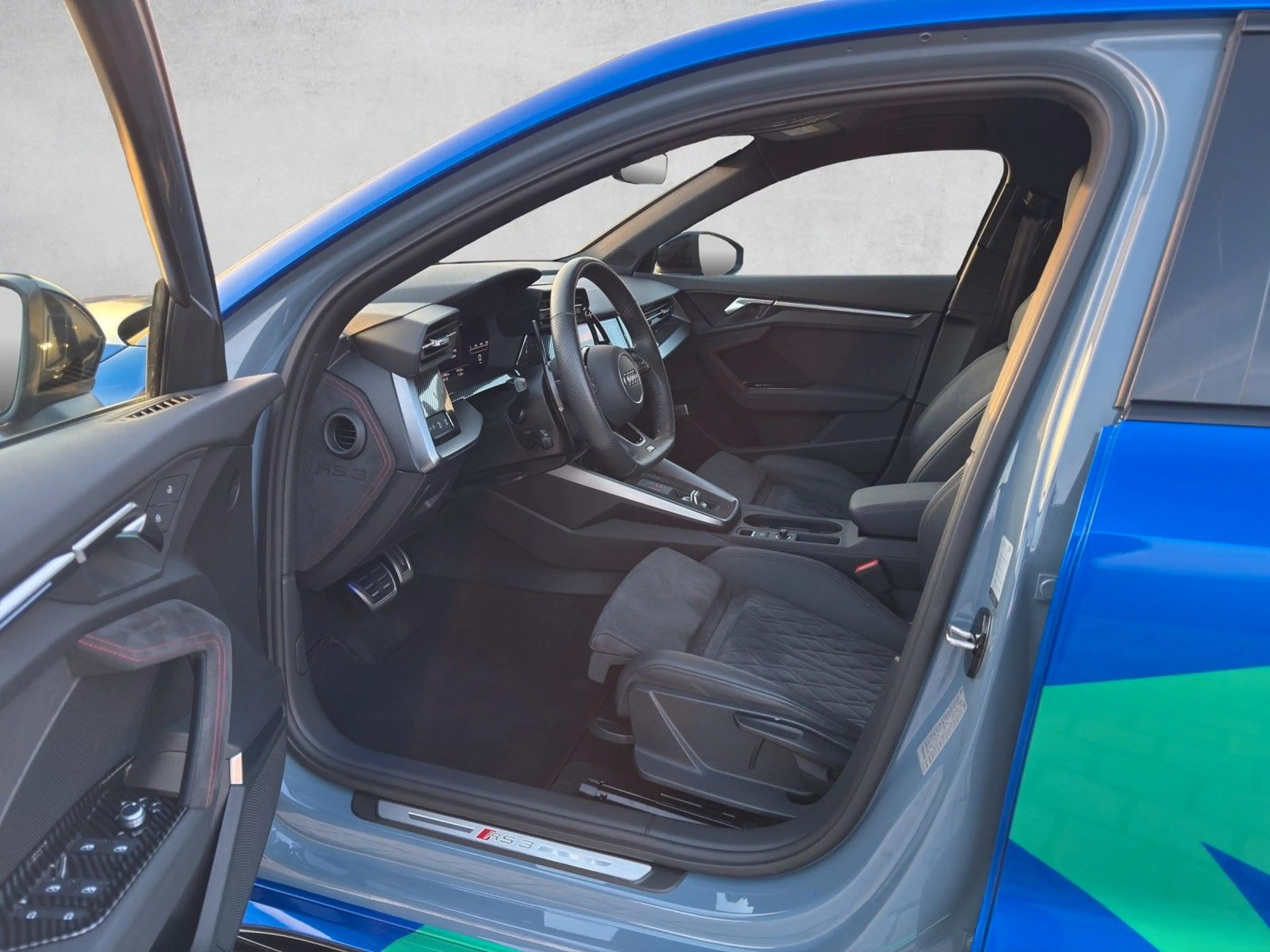 Audi RS3 Lim. 2.5 TFSI quattro|Bang & Olufsen|Matrix — photo 10