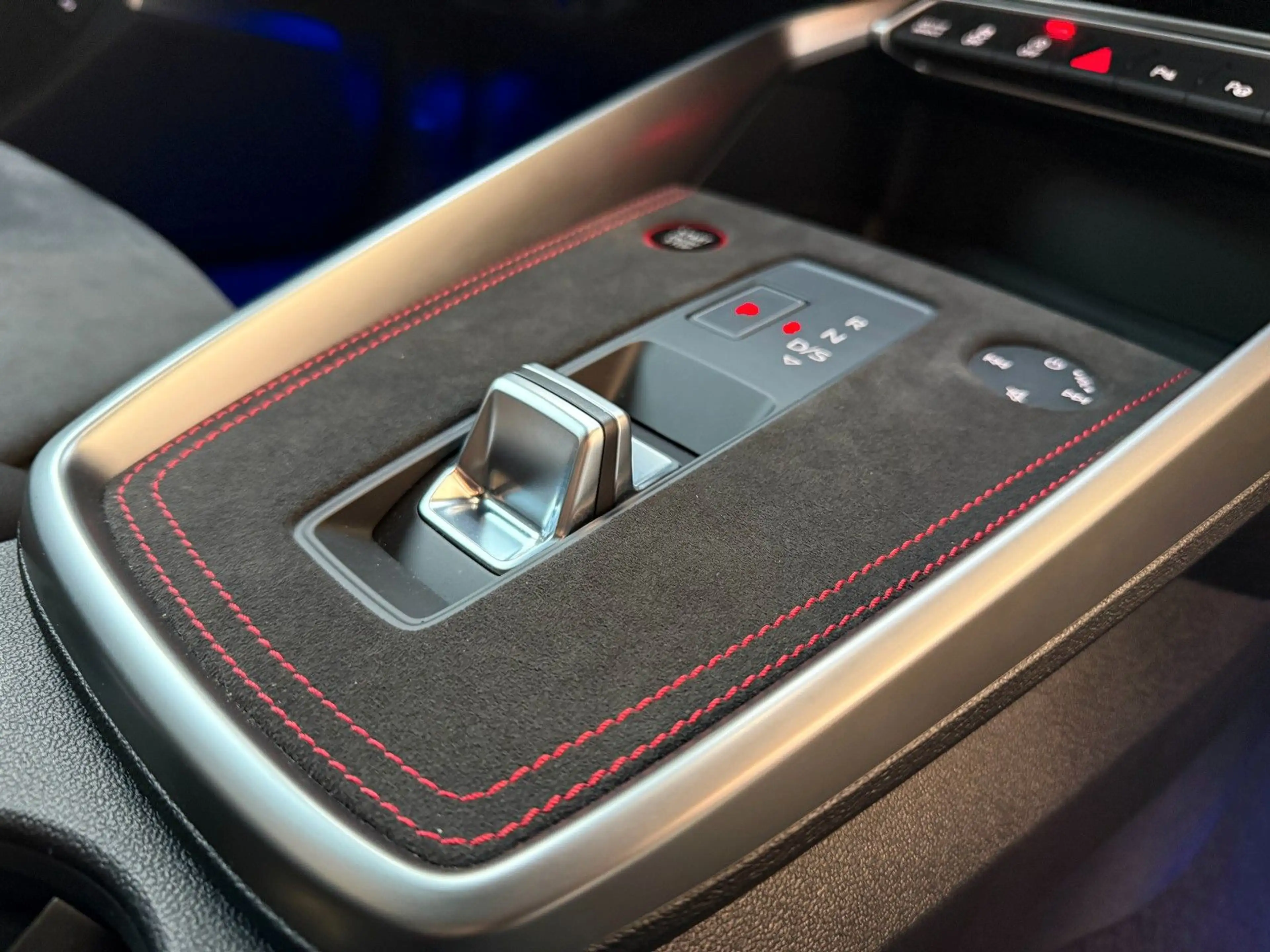 Audi RS3 Lim. 2.5 TFSI quattro|Bang & Olufsen|Matrix — photo 16