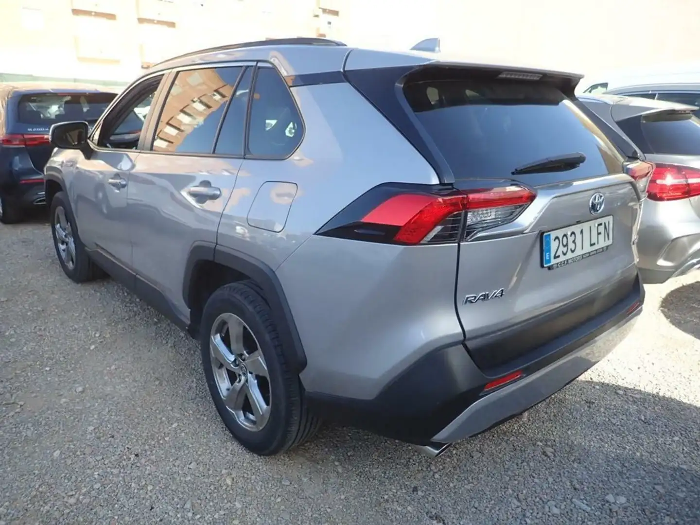 Toyota RAV 4 2.5l 220H Advance Plus Grau - 2
