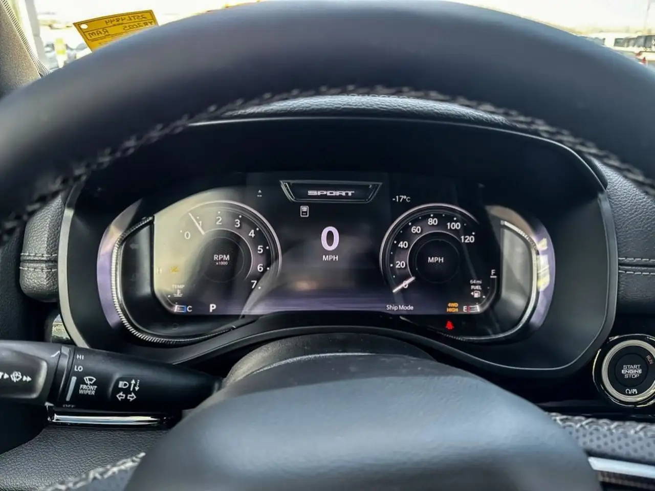 RAM 1500 снимка RAM 1500