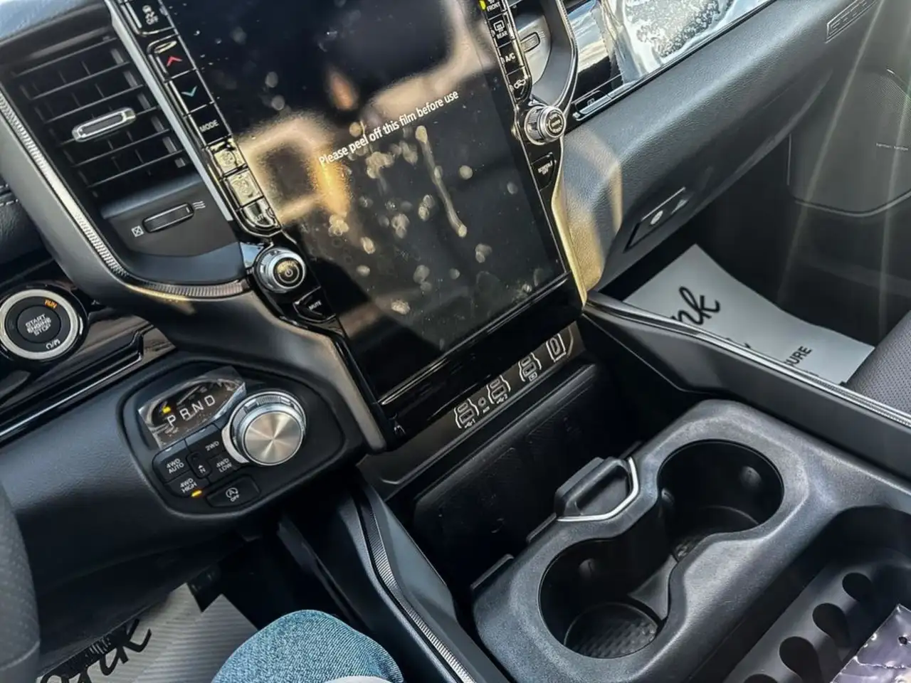 RAM 1500 снимка RAM 1500