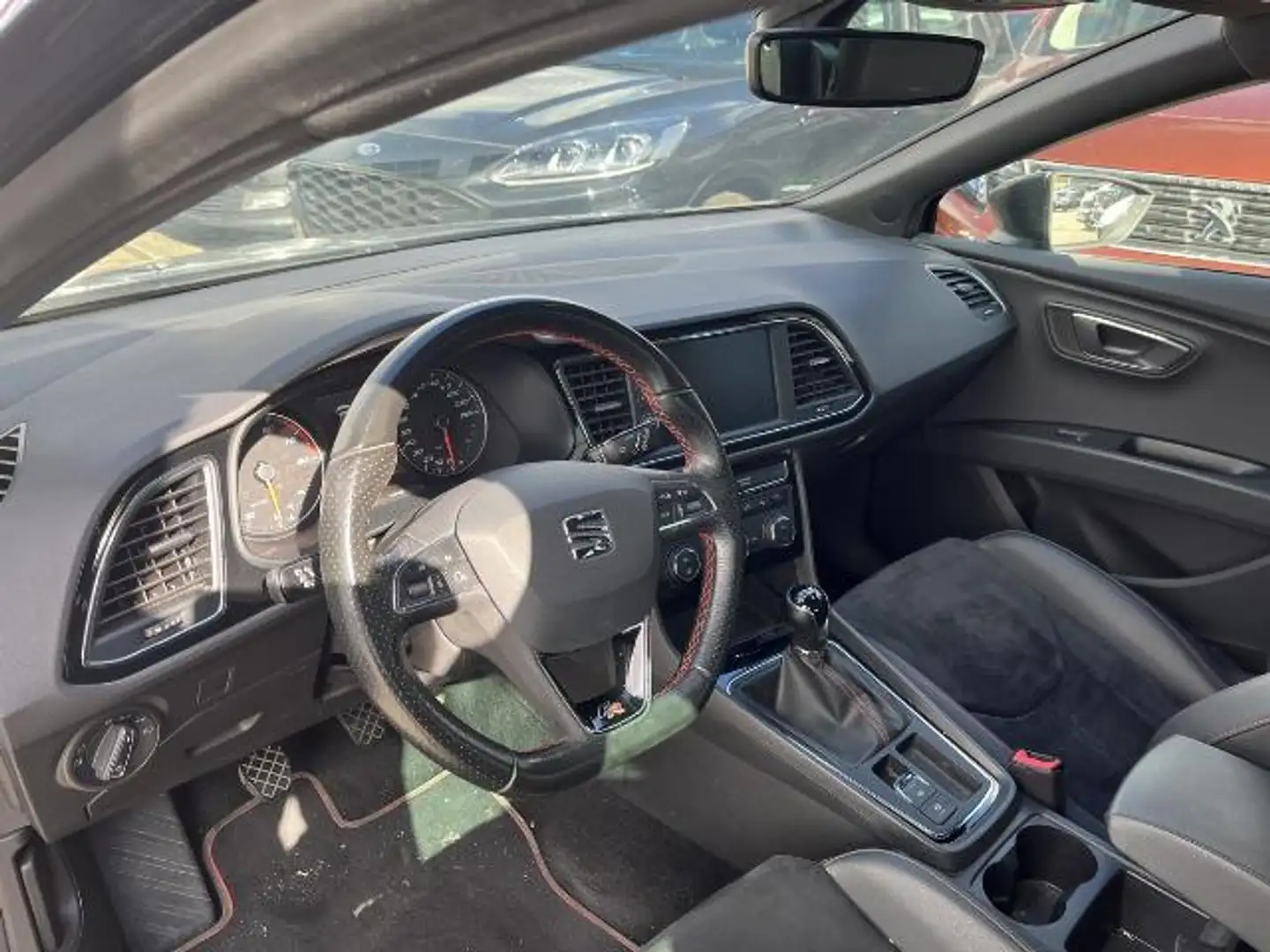 SEAT Leon ST 1.5 TSI FR - Navi - SHZ - ACC - 8-fach Bereift Gris - 2