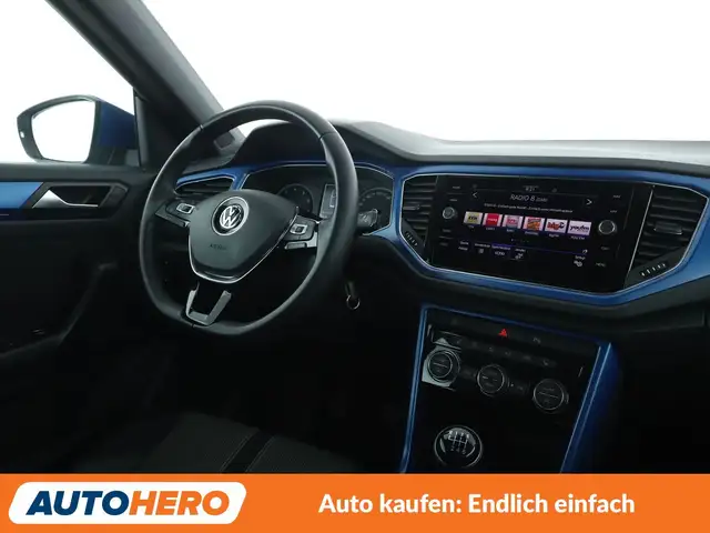 Volkswagen T-Roc view 13