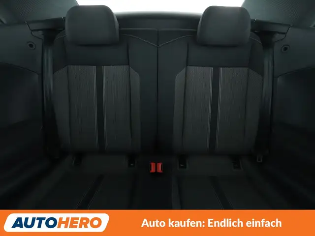 Volkswagen T-Roc view 15