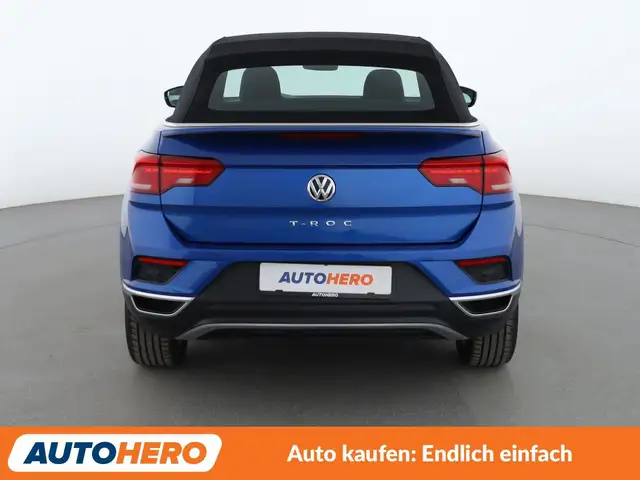 Volkswagen T-Roc view 5