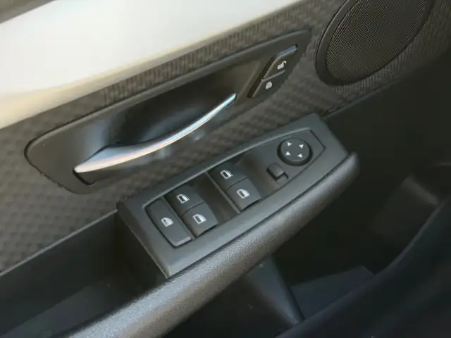 BMW 2 Series view 17