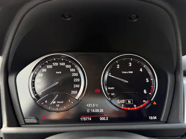 BMW 2 Series view 18