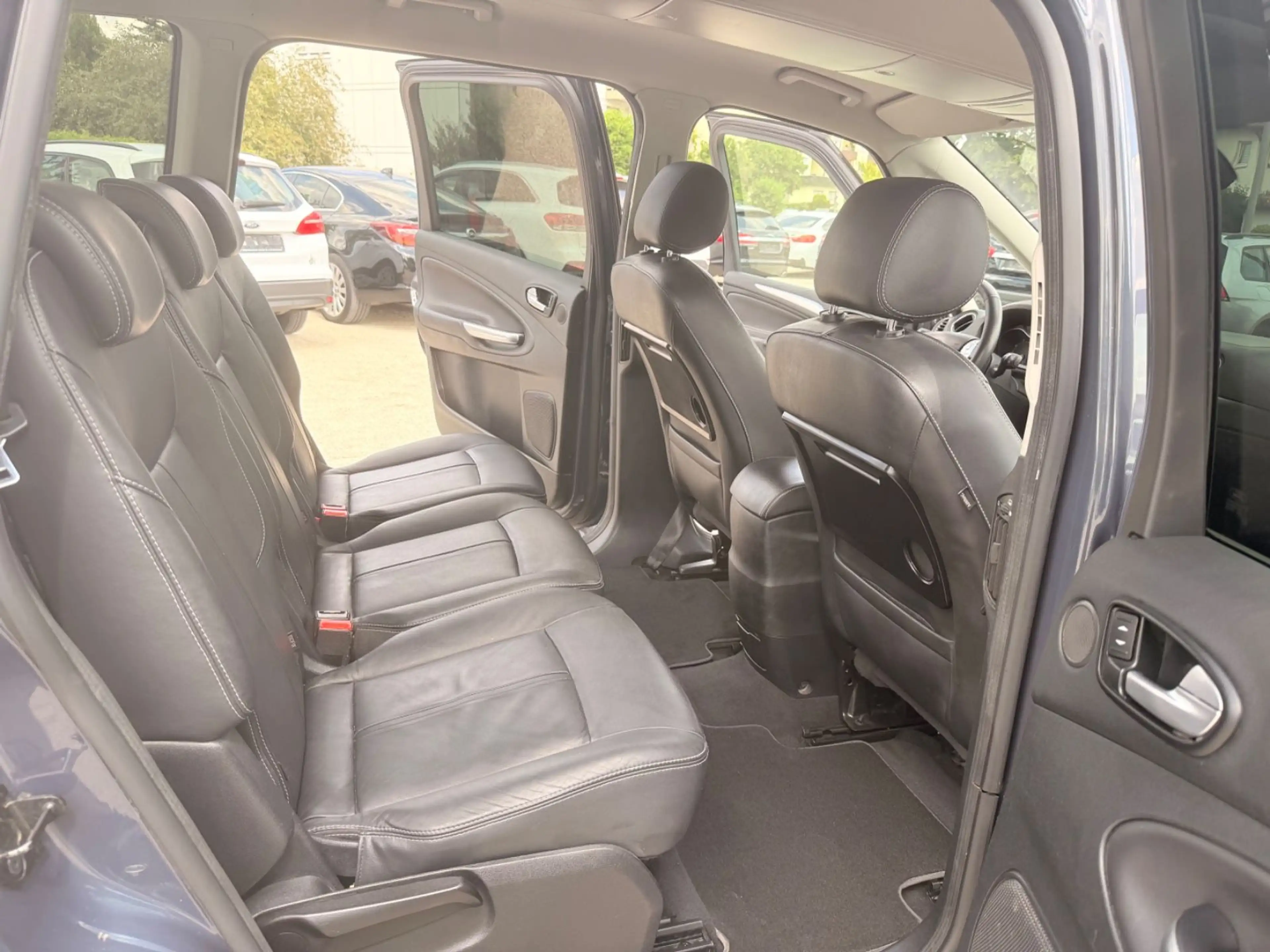Ford Galaxy Titanium,7 Sitze — photo 34