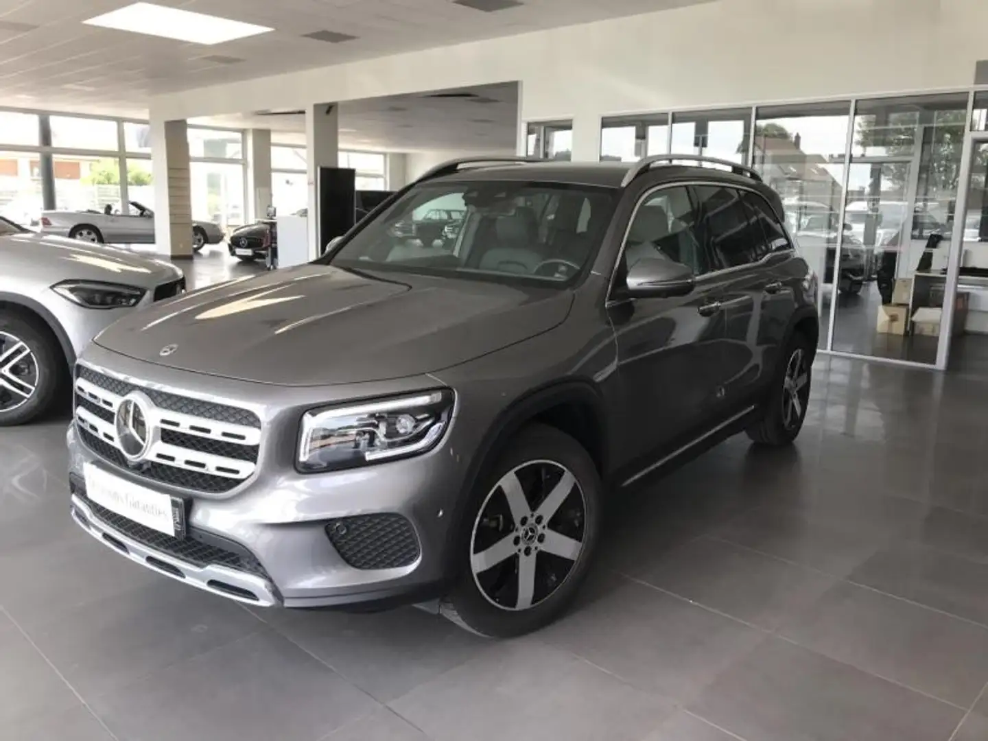Mercedes-Benz GLB 200 200d Grigio - 1