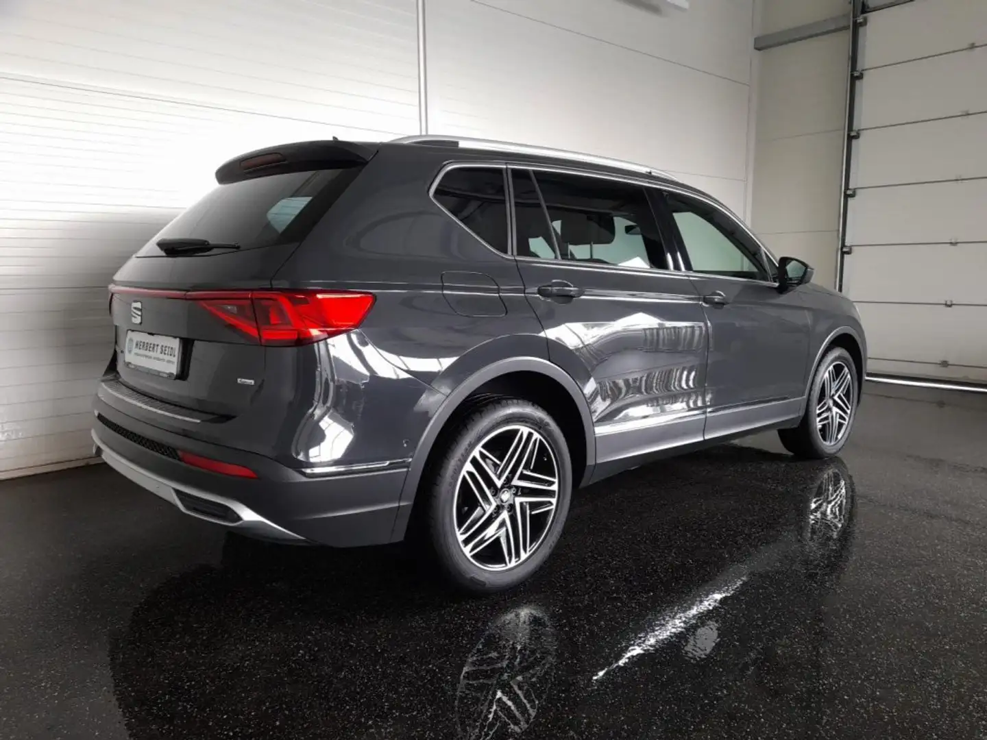 SEAT Tarraco XCELLENCE 4x4 2,0 TDI DSG *VOLL-LED / VIRTUELL / 19 ZOLL / NAVI / 360° KAMERA / ACC / KEYLESS* Grau - 2