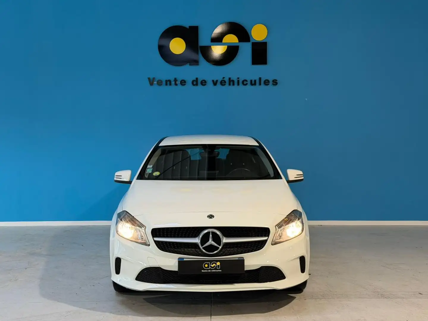Mercedes-Benz A 160 A 160 d 1.5 Weiß - 2