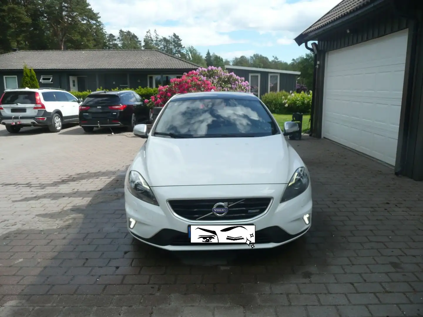 Volvo V40 V40 Business D2 115 Momentum Business Powershift A Blanc - 1