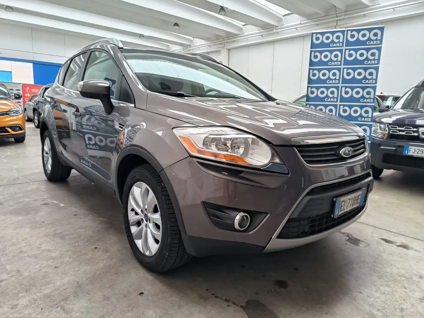 Ford Kuga 2.0 tdci Titanium 4wd 163cv Gri - 2