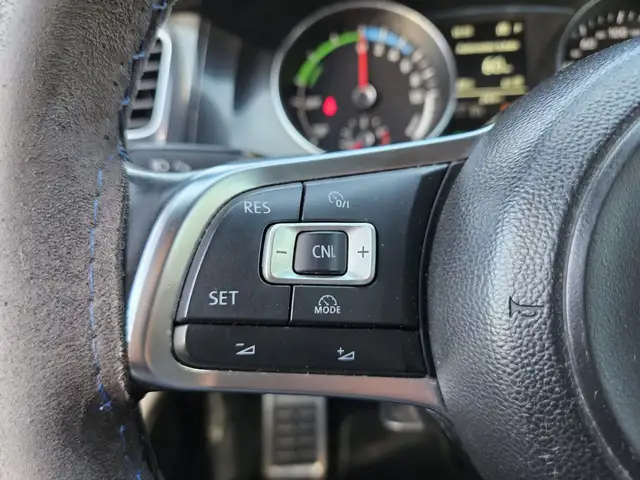 Volkswagen Golf view 14