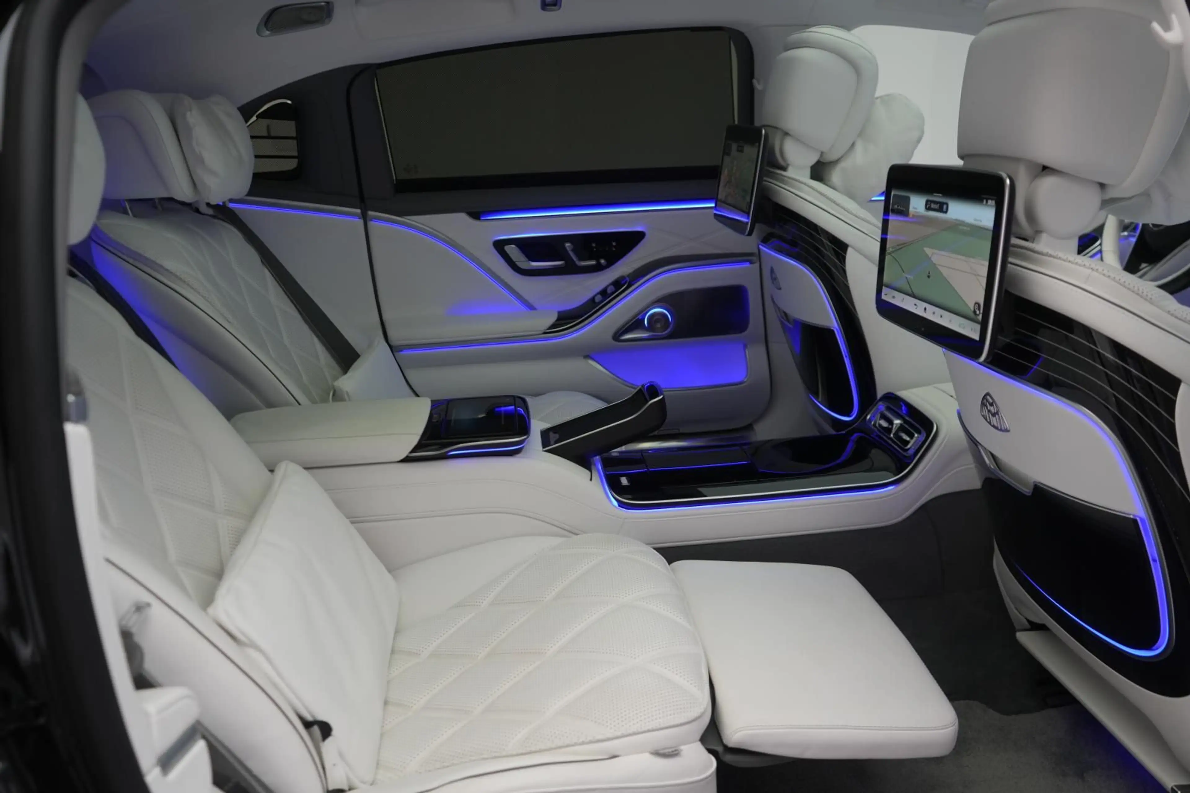 Mercedes-Benz S 680 Maybach L 4Matic Manufaktur Chauffer/Burme — photo 9