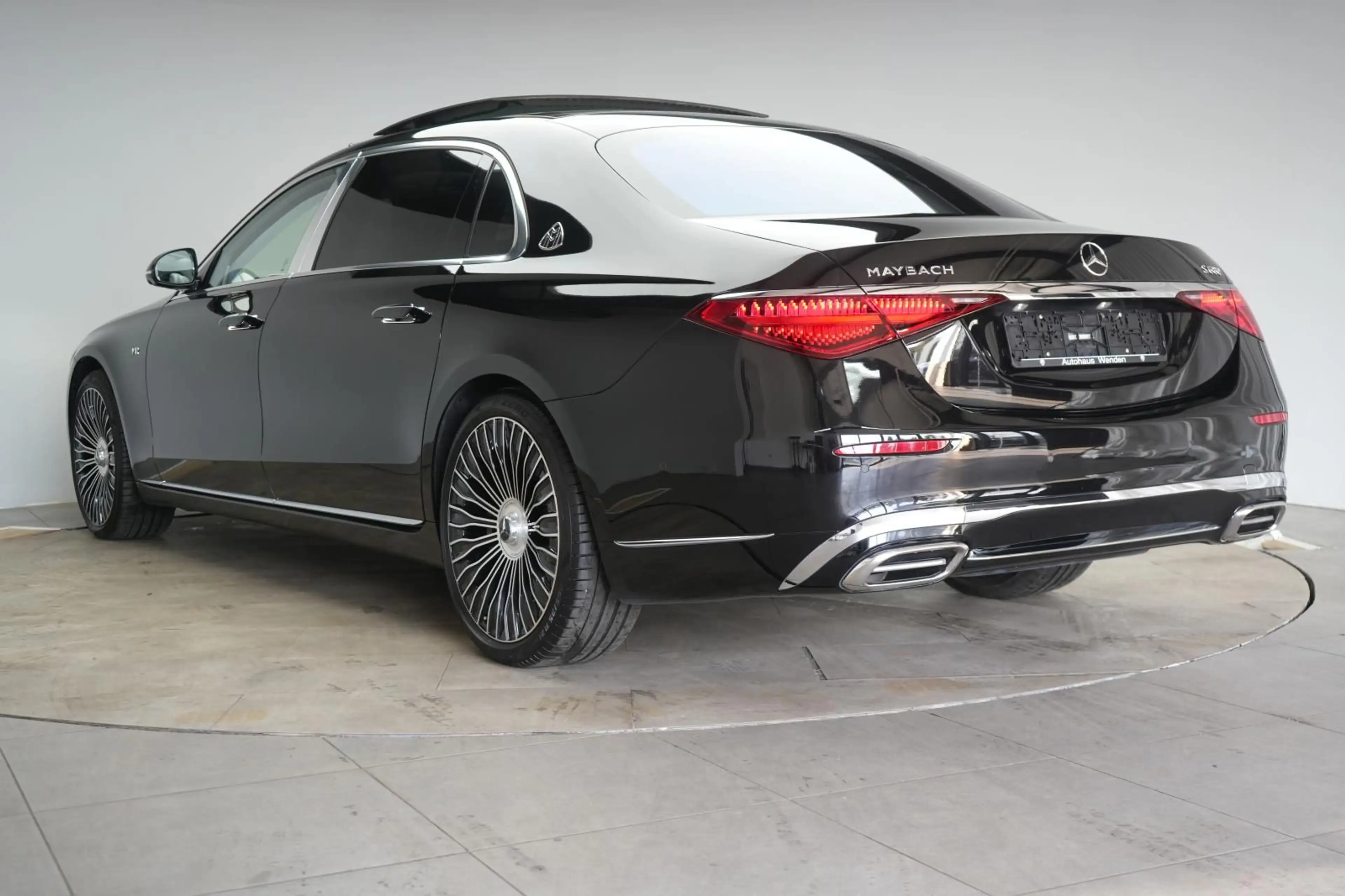 Mercedes-Benz S 680 Maybach L 4Matic Manufaktur Chauffer/Burme — photo 4