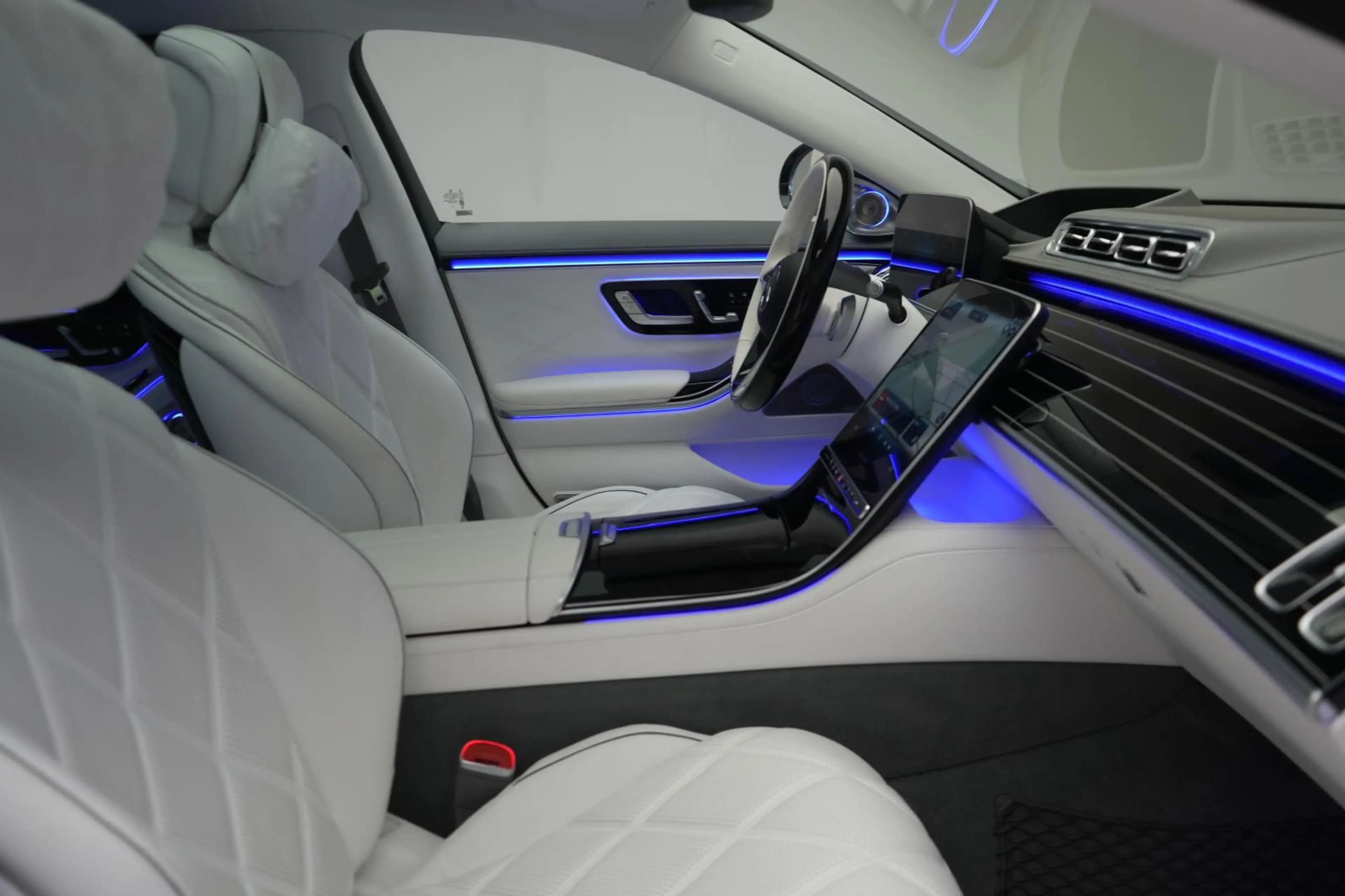 Mercedes-Benz S 680 Maybach L 4Matic Manufaktur Chauffer/Burme — photo 6