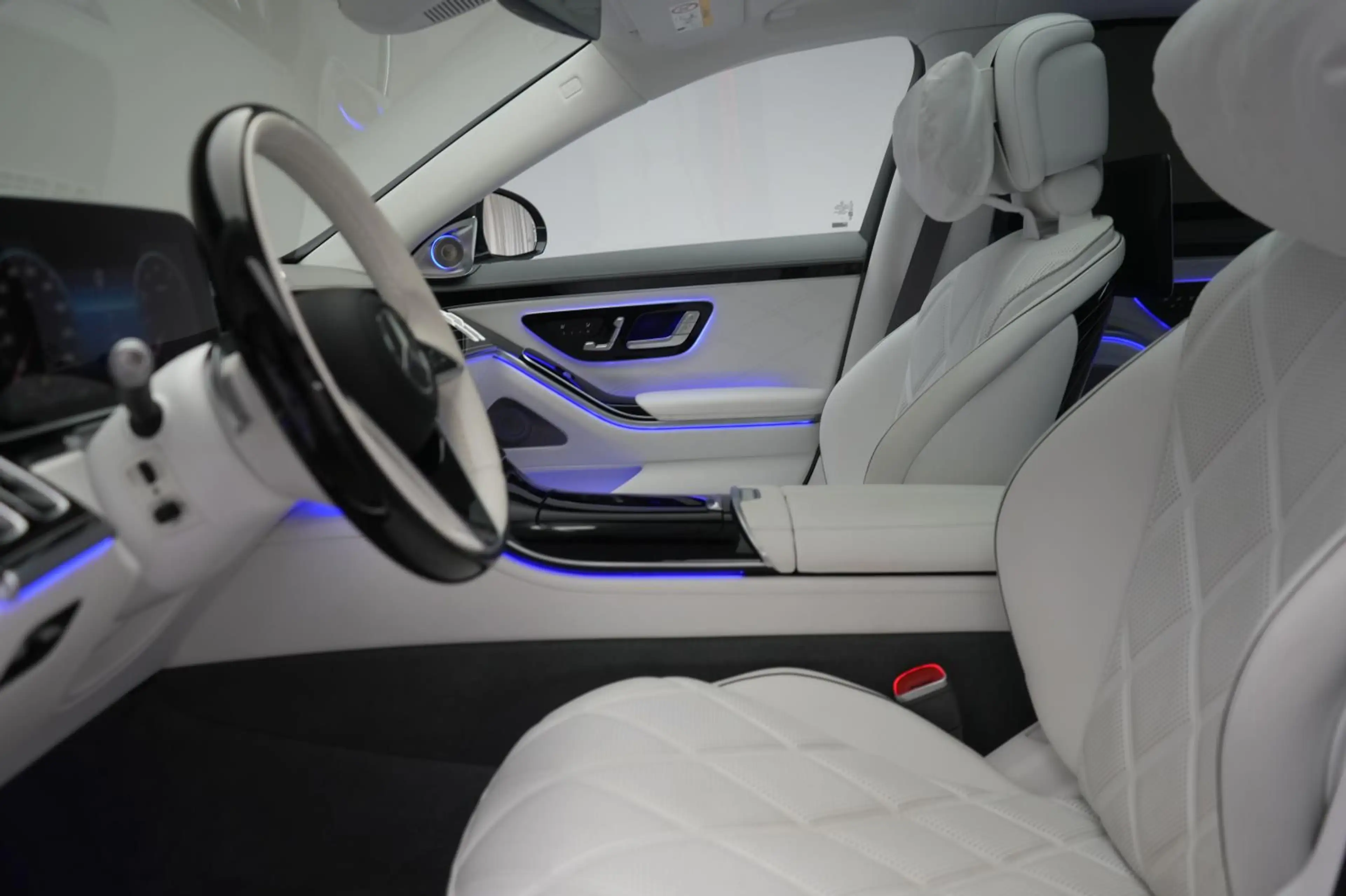 Mercedes-Benz S 680 Maybach L 4Matic Manufaktur Chauffer/Burme — photo 15
